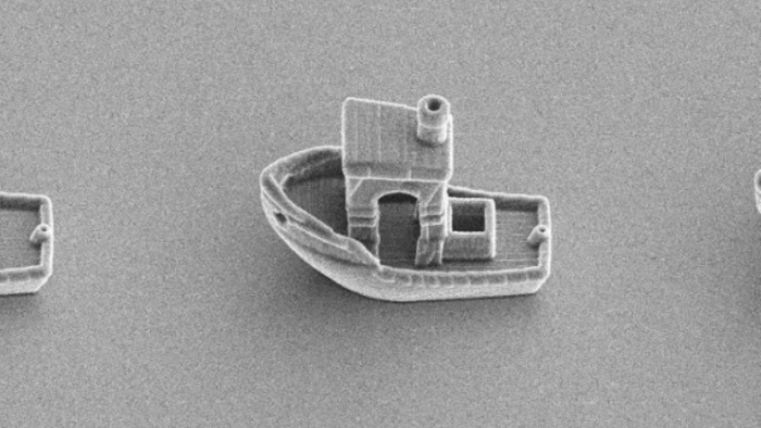 Ученые напечатали самую маленькую лодку в мире