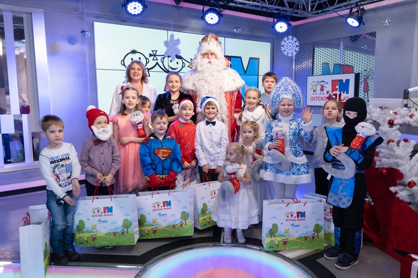 Дед Мороз продолжает своё волшебное путешествие: сказка заглянула на Детское радио!